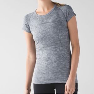 Lululemon Swiftly Tech Short Sleeve Heathered Gray Size 8